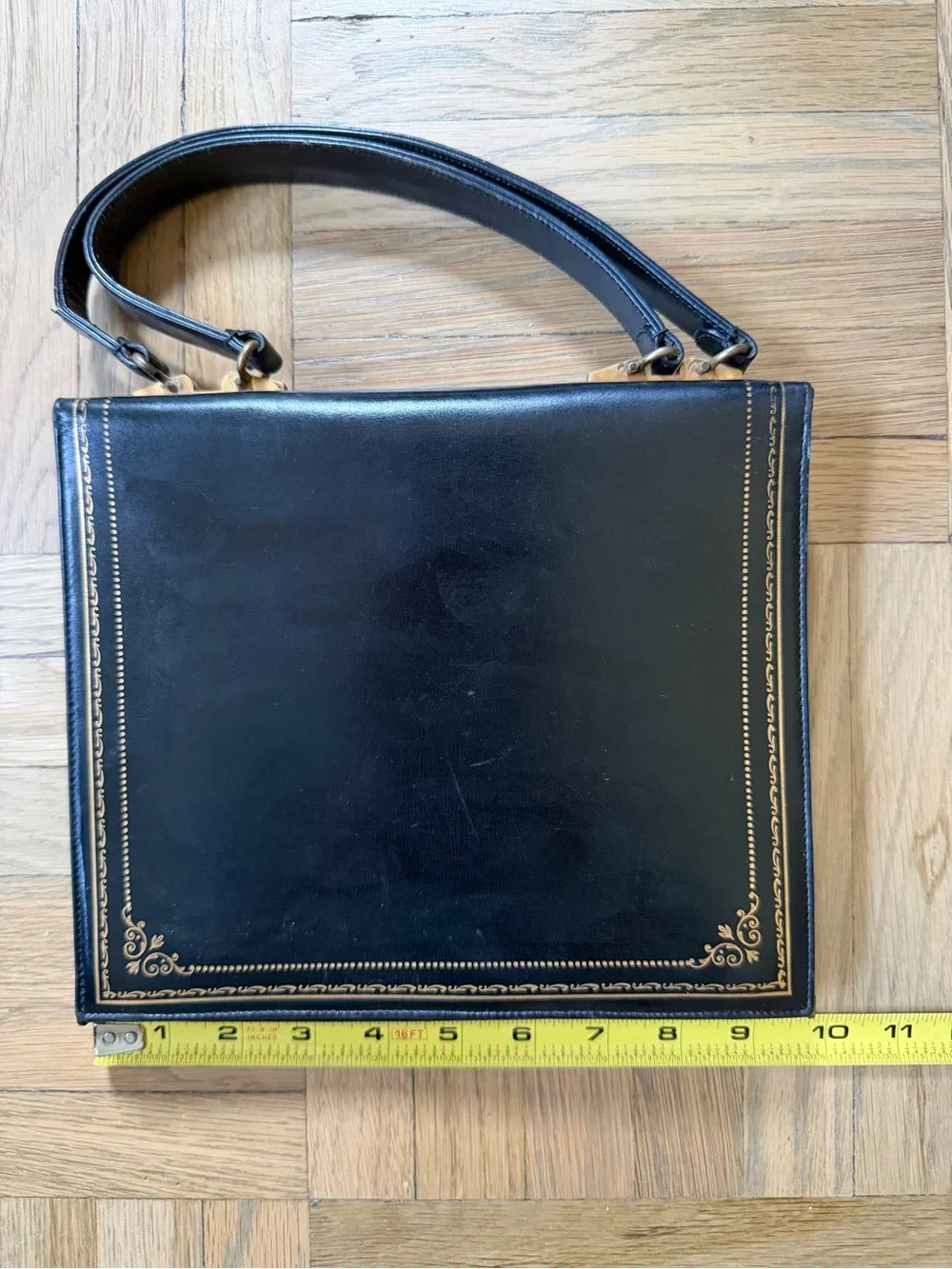 N/A timeless black